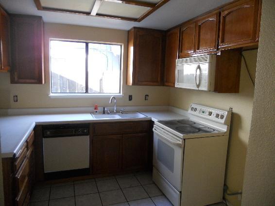 2121 Olive Branch Dr, Modesto, CA 95351 photo 5