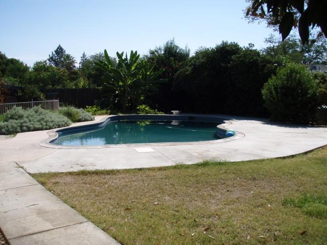 1006 Brookdale Dr, Merced, CA 95340 photo 2
