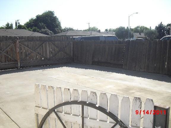 945 S Crescent Ave, Lodi, CA 95240 photo 11