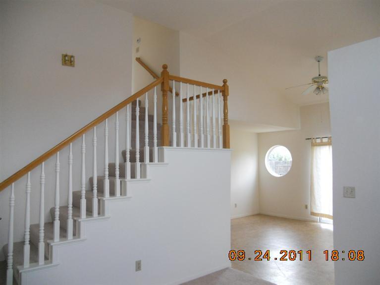 823 Saddleback Ct, Tracy, CA 95376 photo 4