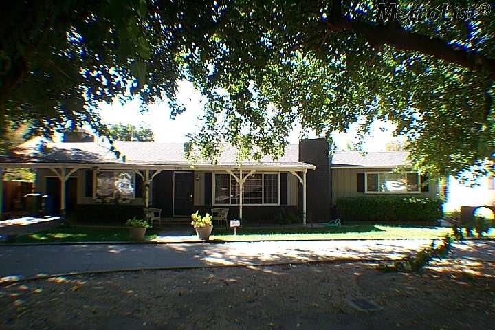 1821 N Berkeley Ave, Turlock, CA 95382 photo 1