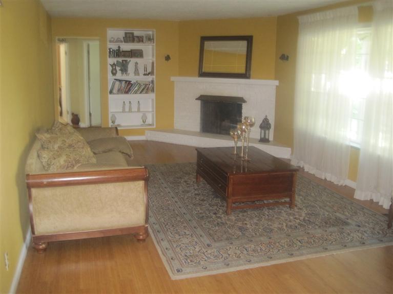 1821 N Berkeley Ave, Turlock, CA 95382 photo 3