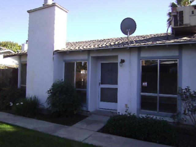 2601 Parklane, Ceres, CA 95307 photo 1