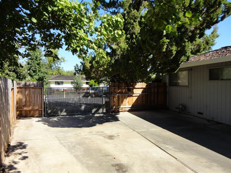4024 Rochdale Dr, Carmichael, CA 95608 photo 6