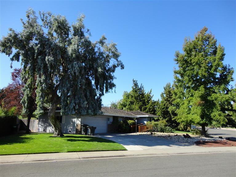 4024 Rochdale Dr, Carmichael, CA 95608 photo 8