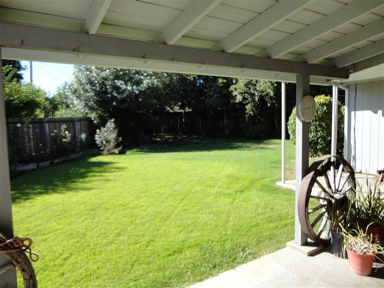 4024 Rochdale Dr, Carmichael, CA 95608 photo 4