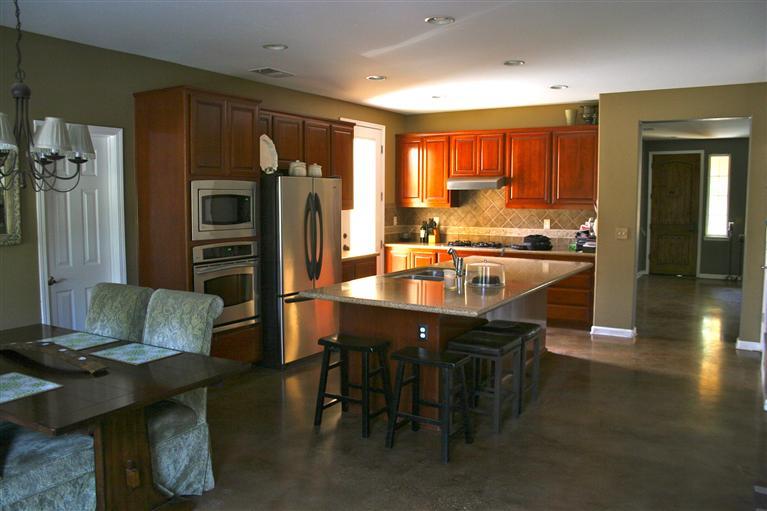 1435 Augusta Pointe Dr, Ripon, CA 95366 photo 4
