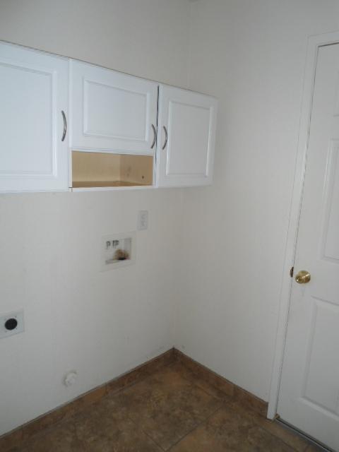 563 E San Xavier Ct, Merced, CA 95341 photo 12