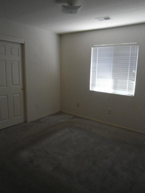563 E San Xavier Ct, Merced, CA 95341 photo 6