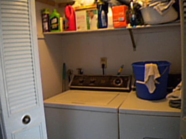 25 W Armstrong Rd, Lodi, CA 95242 photo 16