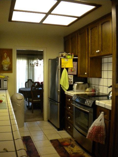 25 W Armstrong Rd, Lodi, CA 95242 photo 7