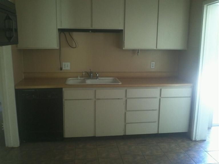 2321 Dora St, Modesto, CA 95354 photo 4