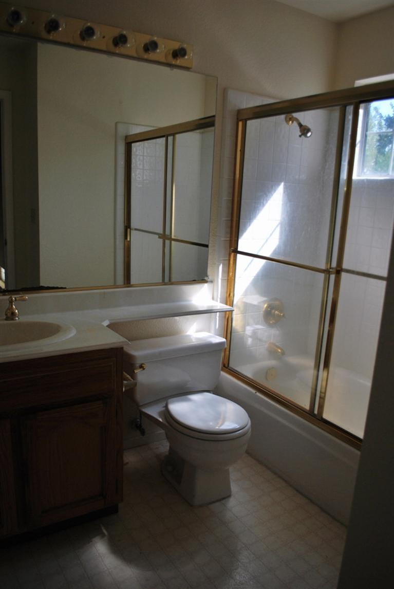 220 King Arthur Ct, Tracy, CA 95376 photo 7