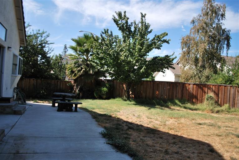 220 King Arthur Ct, Tracy, CA 95376 photo 11