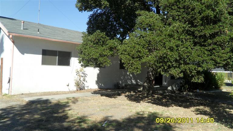 2318 Blossum St, Dos Palos, CA 93620 photo 1