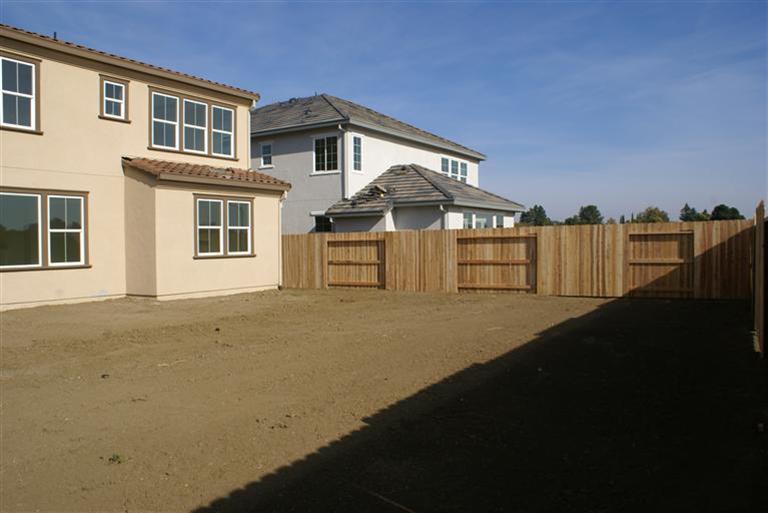 4376 Mahogany Ln, Davis, CA 95618 photo 2