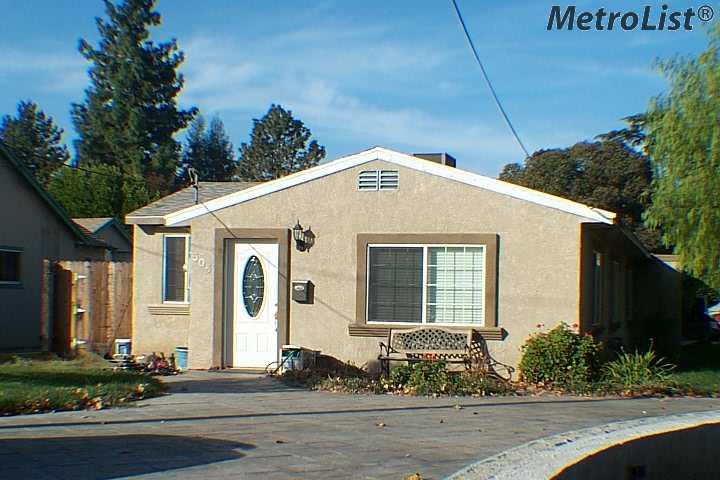 505 Palm Ave, Ripon, CA 95366 photo 1