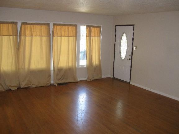 210 Emerson Ave, Tracy, CA 95376 photo 3
