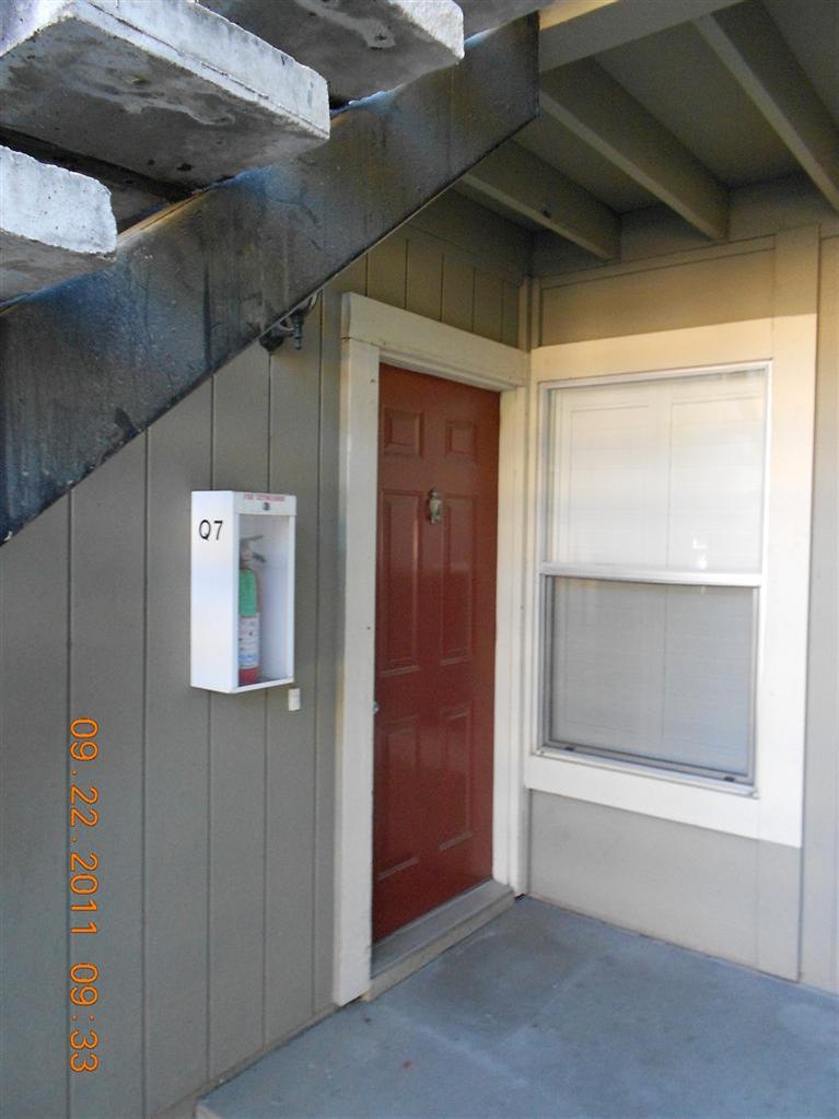 426 Cherry Ln #d, Manteca, CA 95337 photo 1