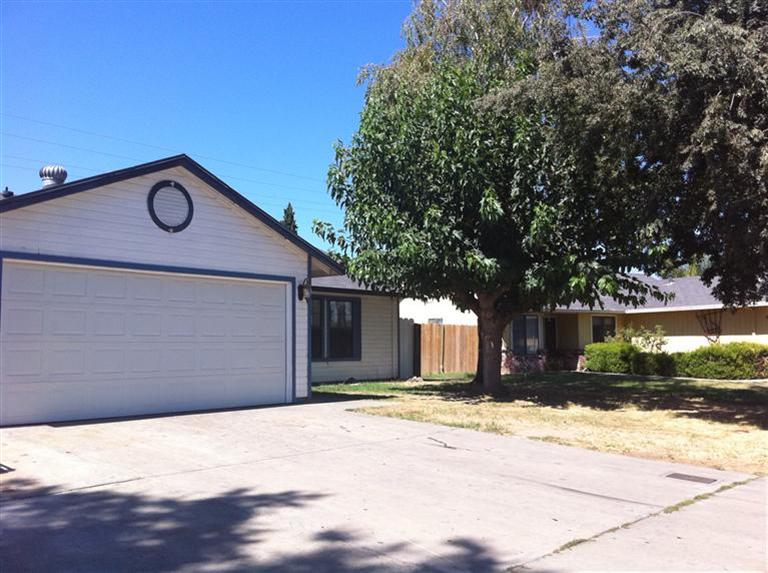 1921 Rouse Ct, Modesto, CA 95351 photo 3