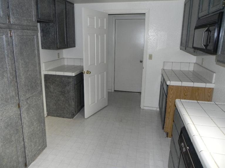 2720 Hoffman Woods Ln, Carmichael, CA 95608 photo 3