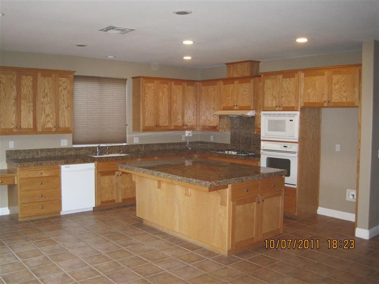4016 Calais Ct, Modesto, CA 95356 photo 2
