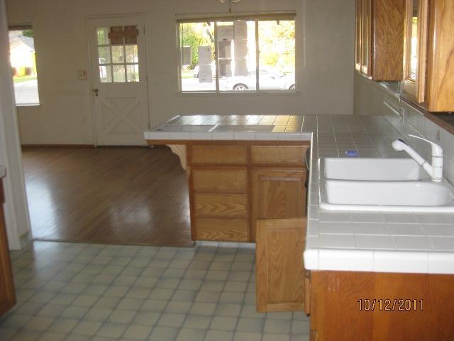 123 S 7th St, Patterson, CA 95363 photo 5