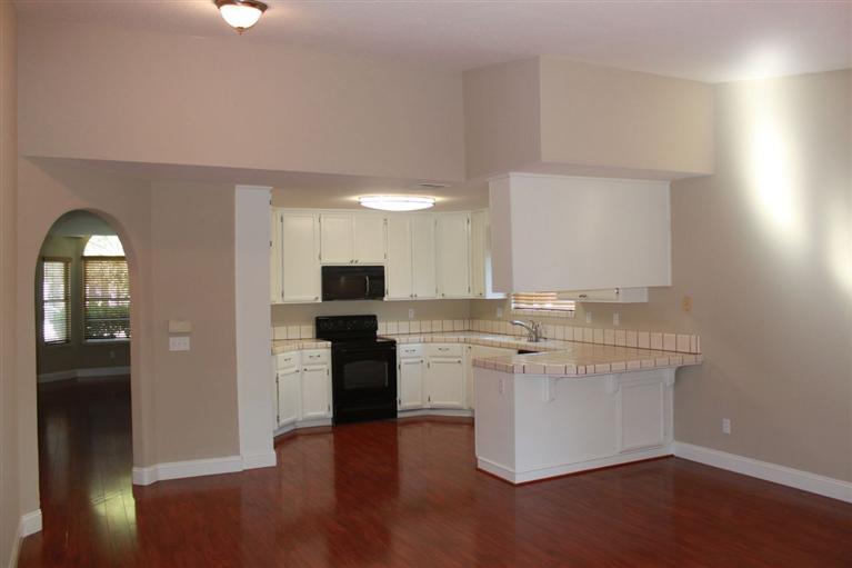 144 Camelback St, Lathrop, CA 95330 photo 8