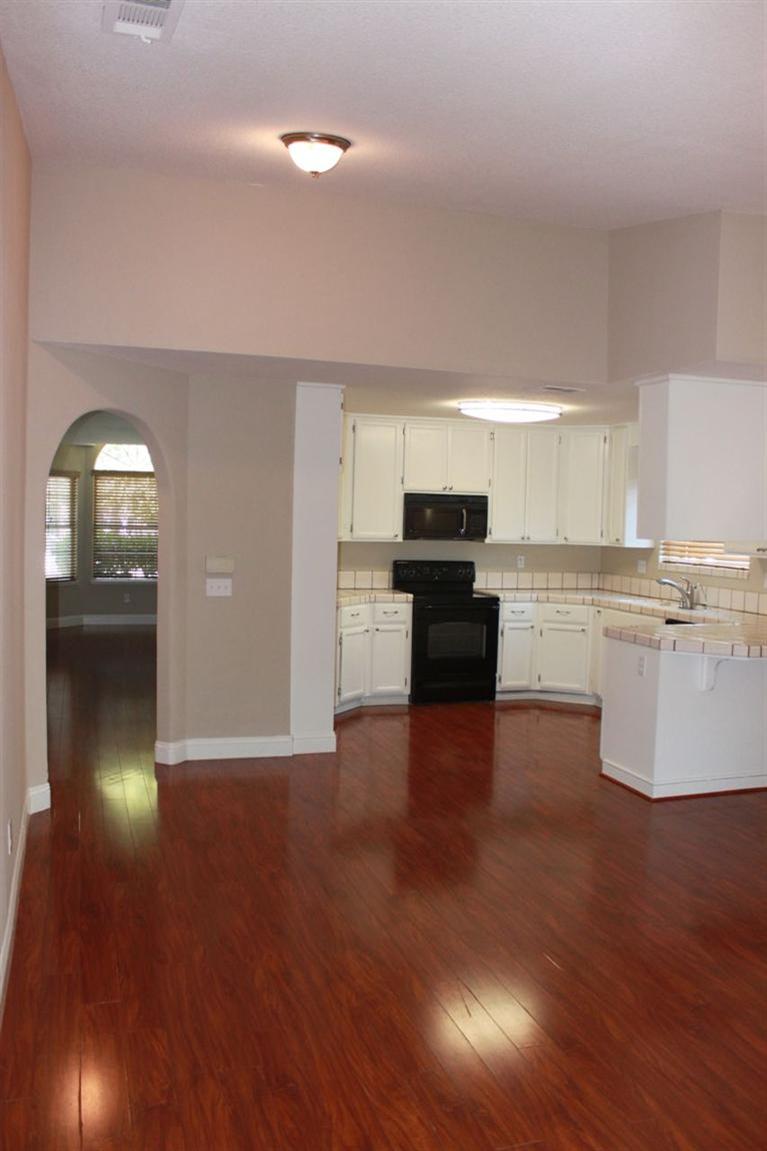 144 Camelback St, Lathrop, CA 95330 photo 9
