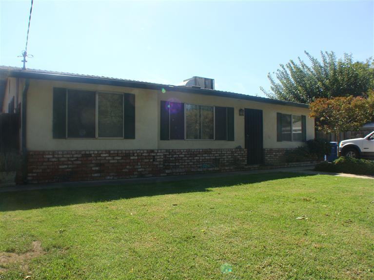 1926 Walnut Ave, Ceres, CA 95307 photo 1