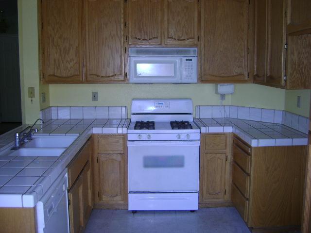853 Vanstom Ct, Galt, CA 95632 photo 4