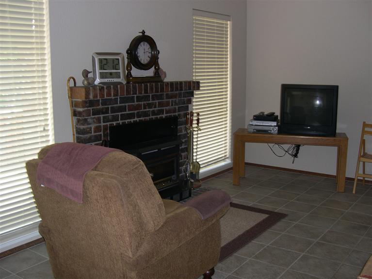 2900 Carmella Way, Modesto, CA 95355 photo 3