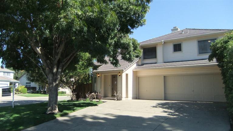 1300 Parkside Dr, Tracy, CA 95376 photo 1