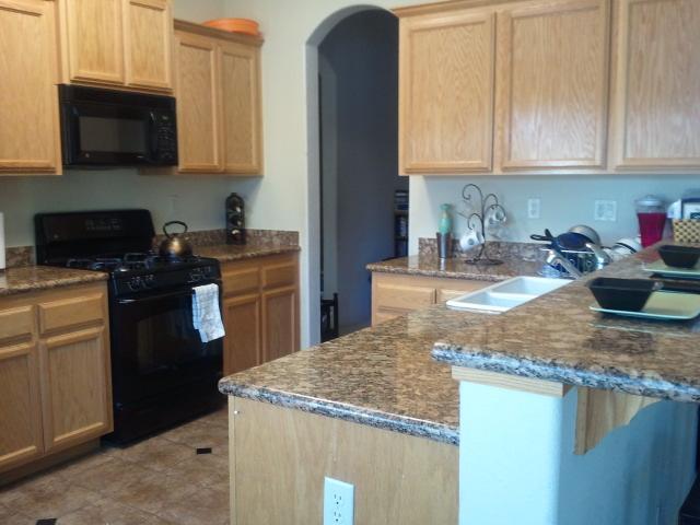 1045 Tiburon, Olivehurst, CA 95961 photo 6