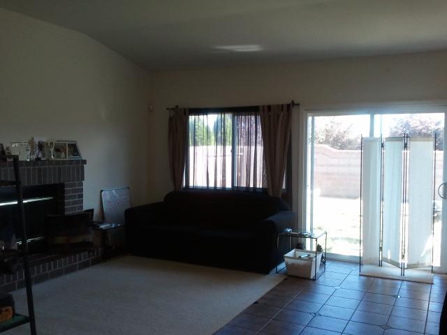 1045 Tiburon, Olivehurst, CA 95961 photo 7
