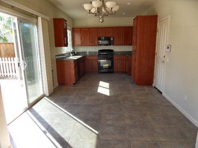 2558 Greenleaf St, Manteca, CA 95337 photo 7