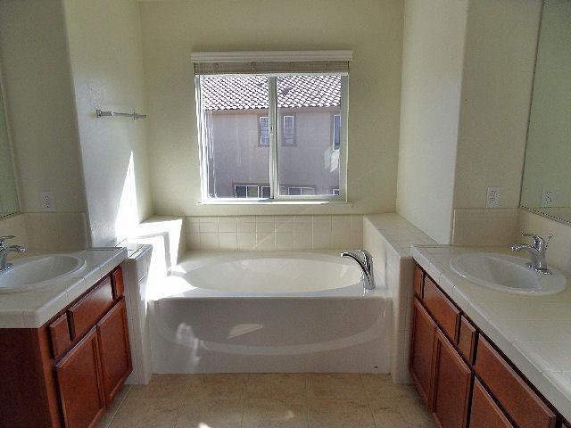 2558 Greenleaf St, Manteca, CA 95337 photo 15
