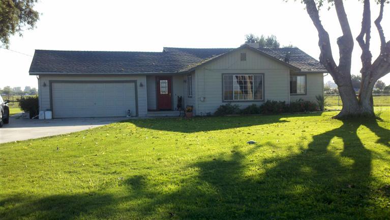 3987 E Mission Ave, Merced, CA 95341 photo 1