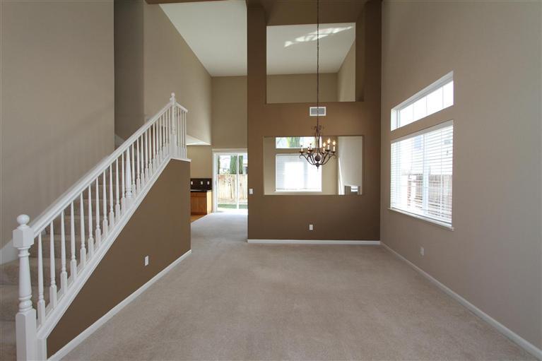 1467 Gentry Ln, Tracy, CA 95377 photo 3