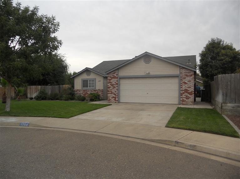 1764 Boston Ct, Turlock, CA 95382 photo 1