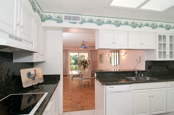 4840 Jan Dr, Carmichael, CA 95608 photo 9