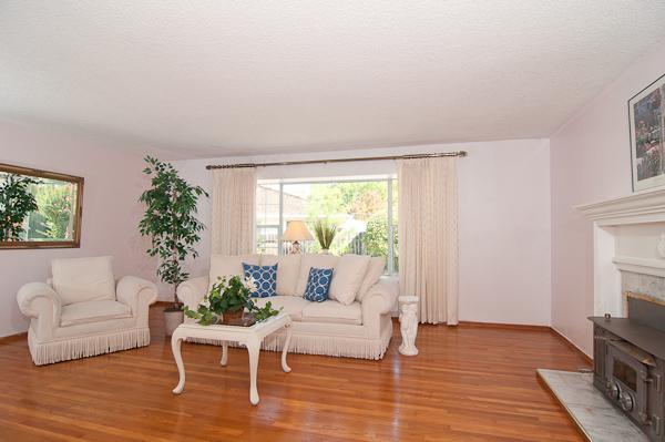 4840 Jan Dr, Carmichael, CA 95608 photo 4