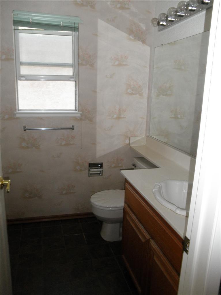 3916 Sharpsburg Dr, Modesto, CA 95357 photo 7