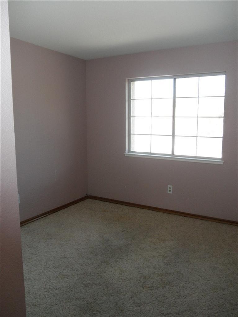 3916 Sharpsburg Dr, Modesto, CA 95357 photo 8