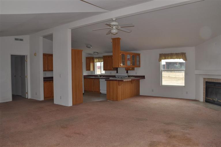 8484 Locust Rd, Elverta, CA 95626 photo 4