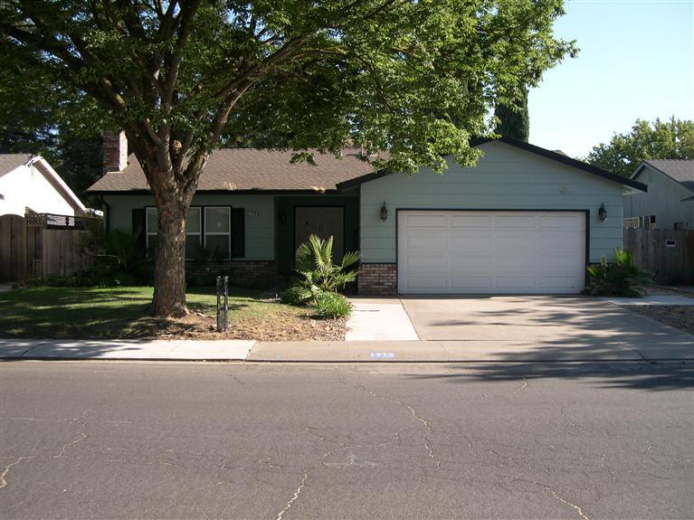 1716 Wilbur Dr, Modesto, CA 95350 photo 1
