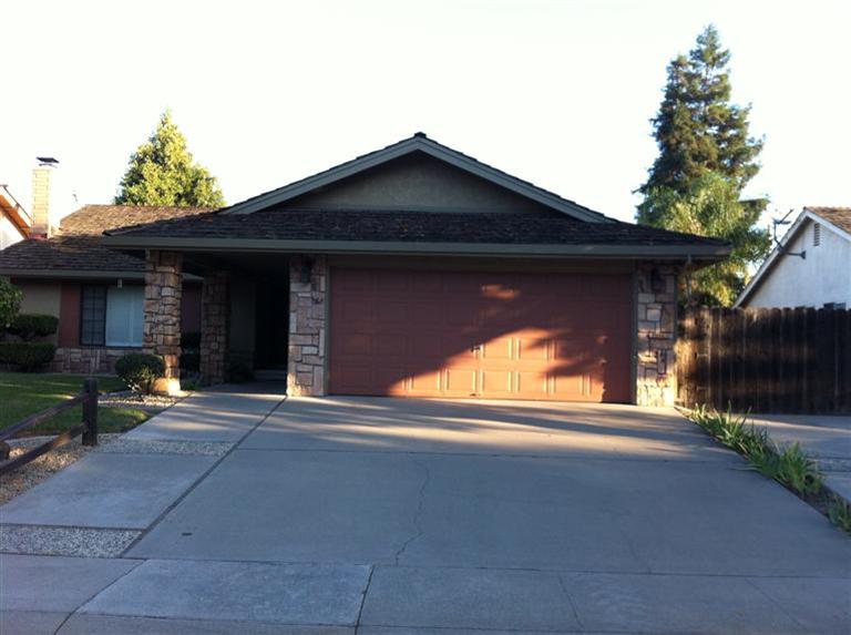 2621 Mill Oak Dr, Modesto, CA 95355 photo 2