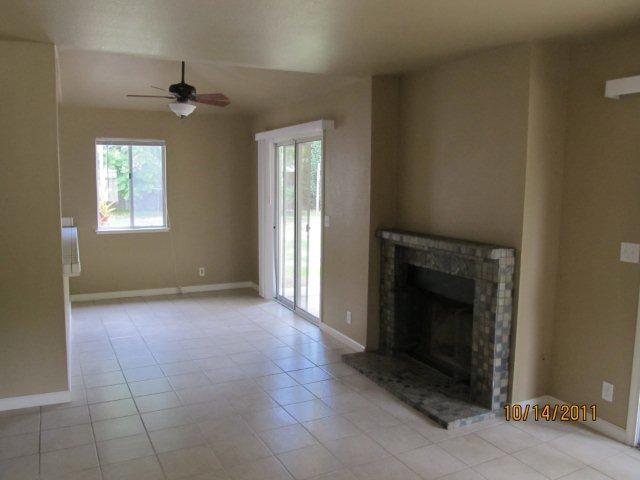 637 Totman Ct, Patterson, CA 95363 photo 4