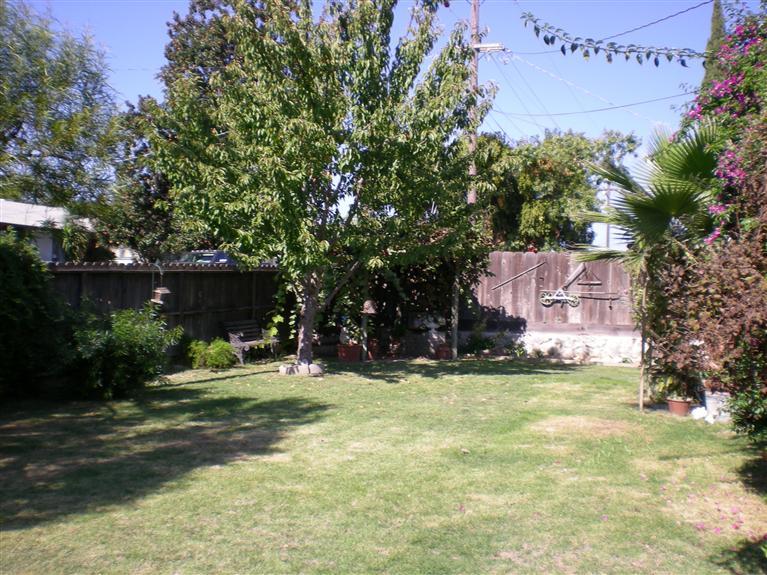 2377 Robertson Rd, Modesto, CA 95358 photo 2