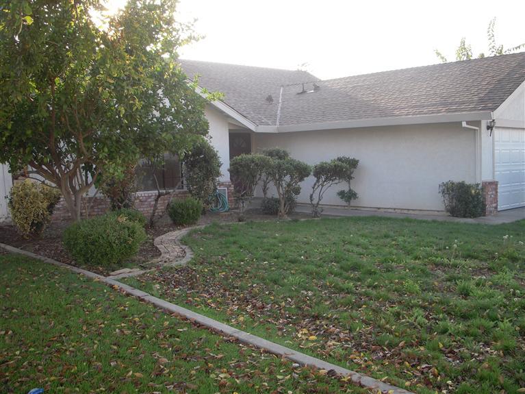 1012 Bordeaux Dr, Modesto, CA 95351 photo 2